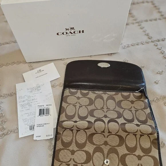 Coach Wallet  Color: SV / Khaki / Mahogany Material: Cream / Tan / Brown - Picture 3 of 3